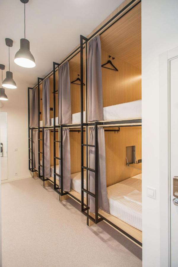 Capsule Hotel & Hostel Charków Zewnętrze zdjęcie