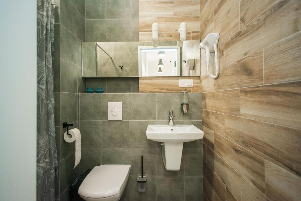 Capsule Hotel & Hostel Charków Zewnętrze zdjęcie