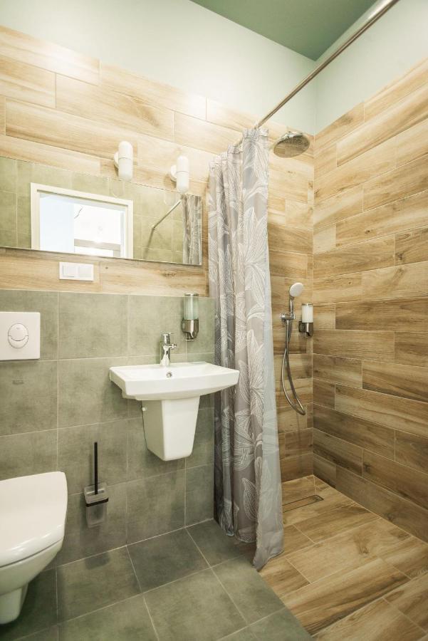 Capsule Hotel & Hostel Charków Zewnętrze zdjęcie