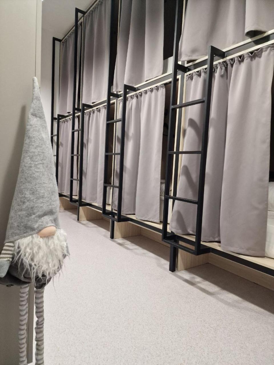 Capsule Hotel & Hostel Charków Zewnętrze zdjęcie